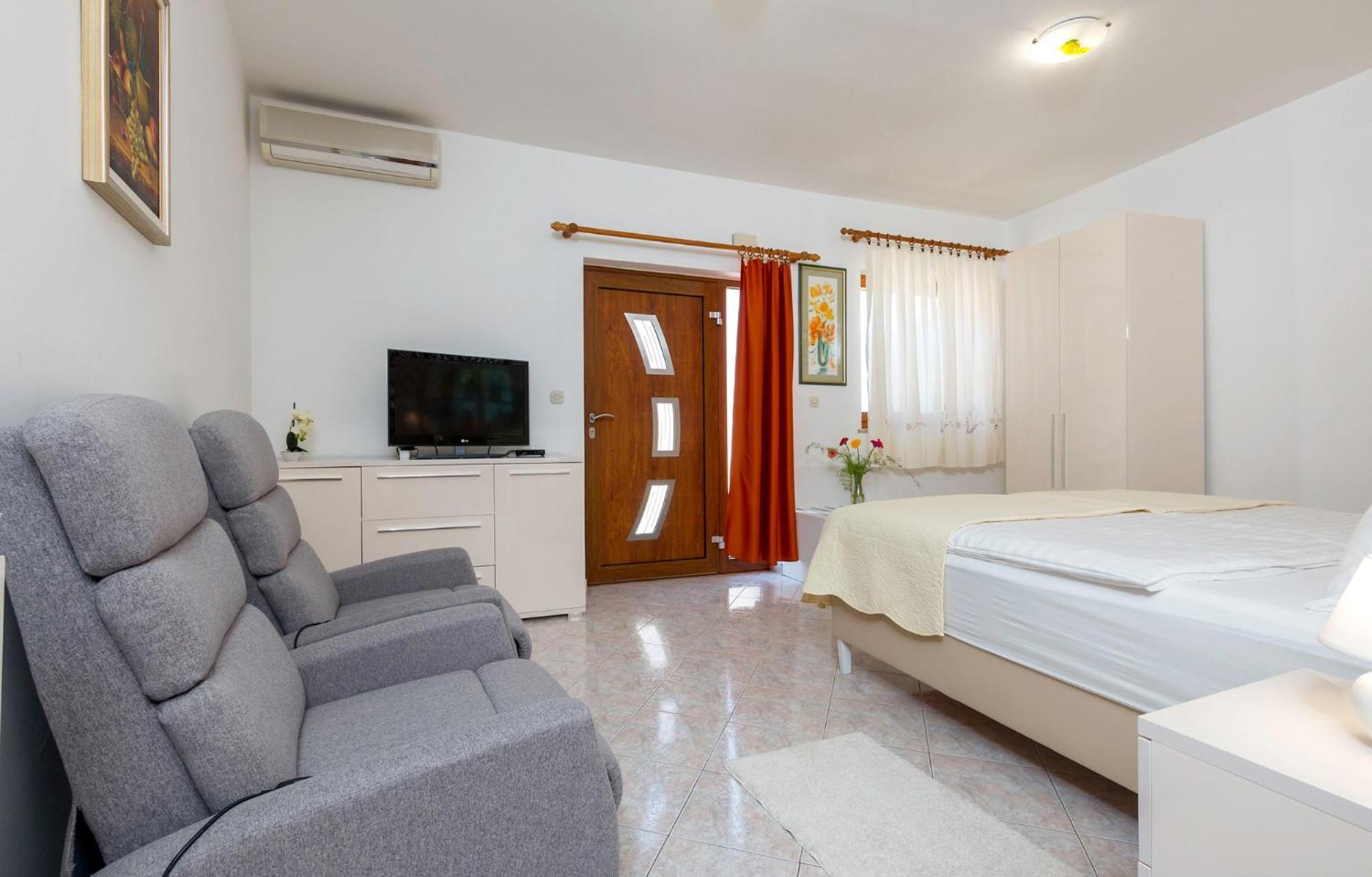 Studio Apartment Oliva Πούλα Εξωτερικό φωτογραφία